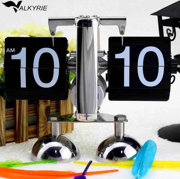 Valkyrie Retro Metanik Yaprak Saat Ev Ofis Masa Saati Paslanmaz Çelik Çift Bacak Siyah - Image 1