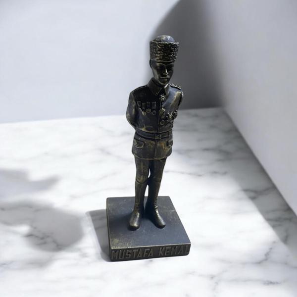 Mustafa Kemal Yazılı Atatürk Büstü - Bronz Görünümlü - Özel Tasarım Atatürk Biblosu - Image 1