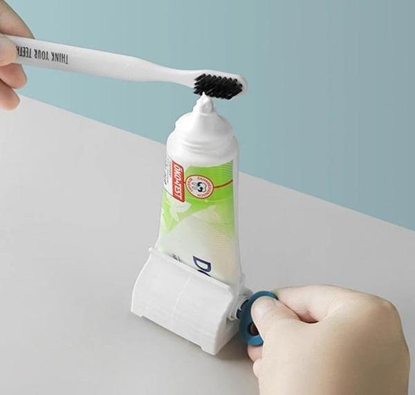 Banyo Dekoru için Çevirmeli Diş Macunu Tüp Krem Sıkma Aparatı - Image 1