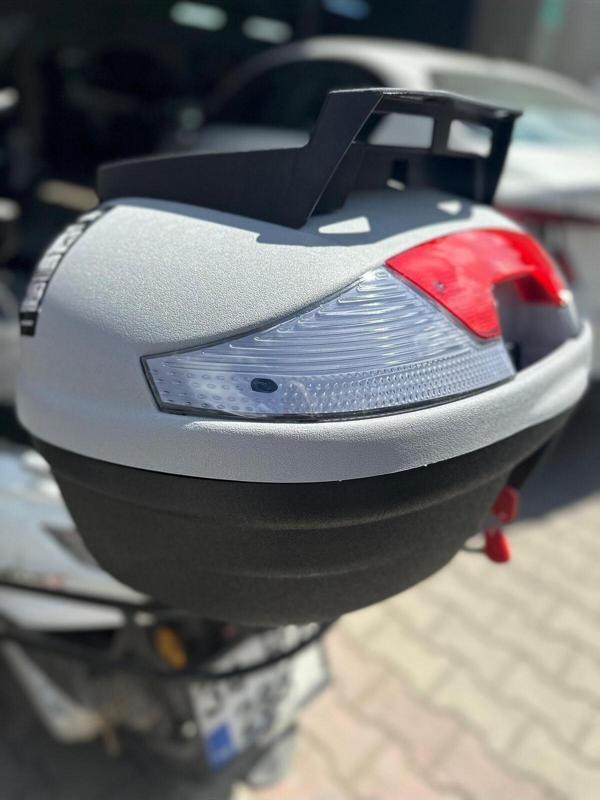 Arwic Nardo Gri 46 Sırt Dayamalı Motosiklet Arka Çantası - Image 1