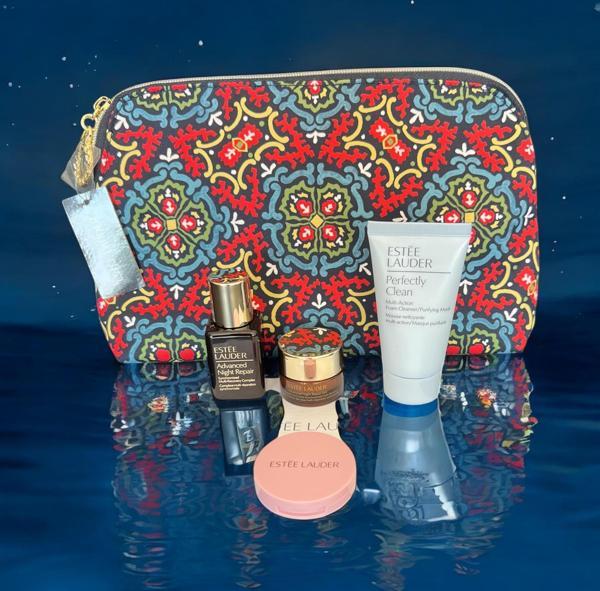 Estee Lauder Şık Makyaj Çantası-  Gece Temel Ürünleri Seti genişlik -24 -derinlik -14 - sntim - Image 1