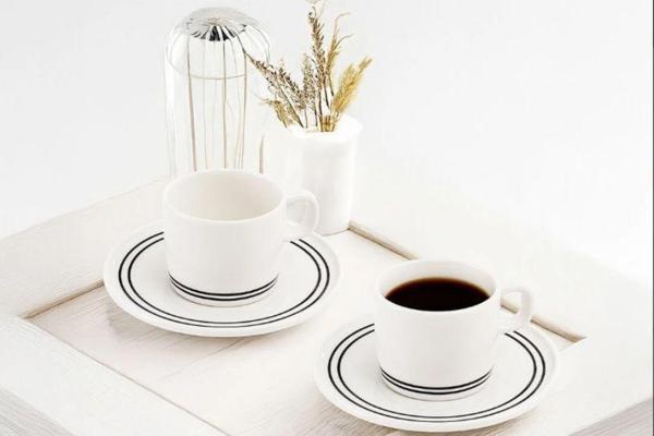 Güral Porselen Mental 4 Parça Çay Fincan Takımı Siyah - Image 1