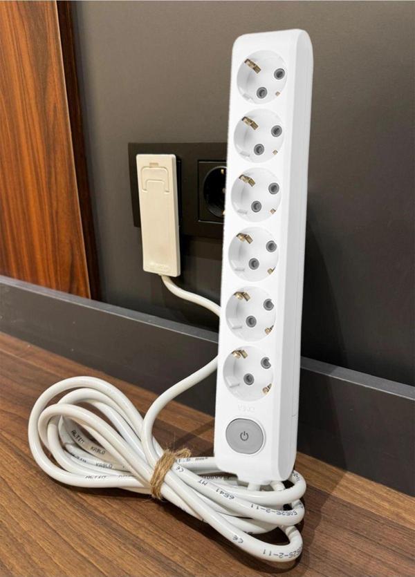 Viko Ultra İnce Fişli Uzatma Kablosu 6’lı Anahtarlı (1.5m) – Dar Alanlar İçin Pratik Çözüm - Image 1