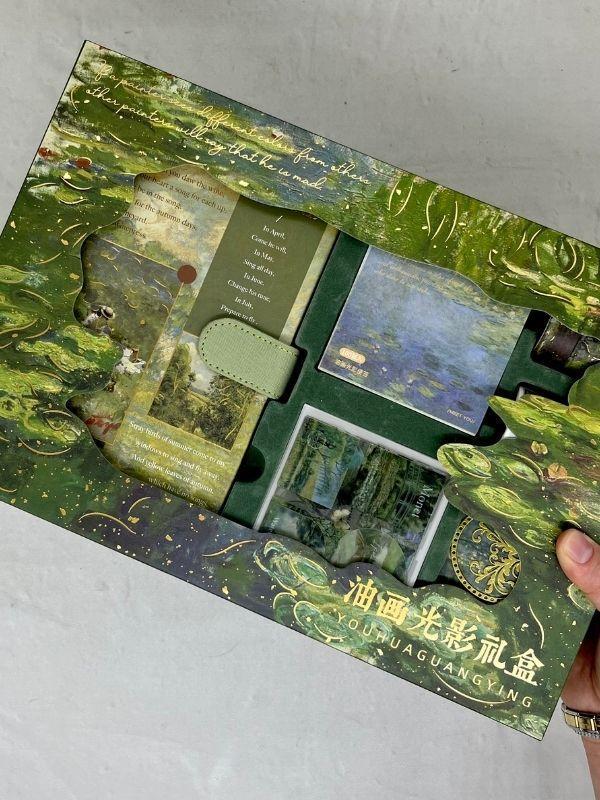 Claude Monet Nilüfer Tablosu Desenli Yeşil Kutu Defter Seti/Hediye Set/Notebook / Bullet Journal - Image 1