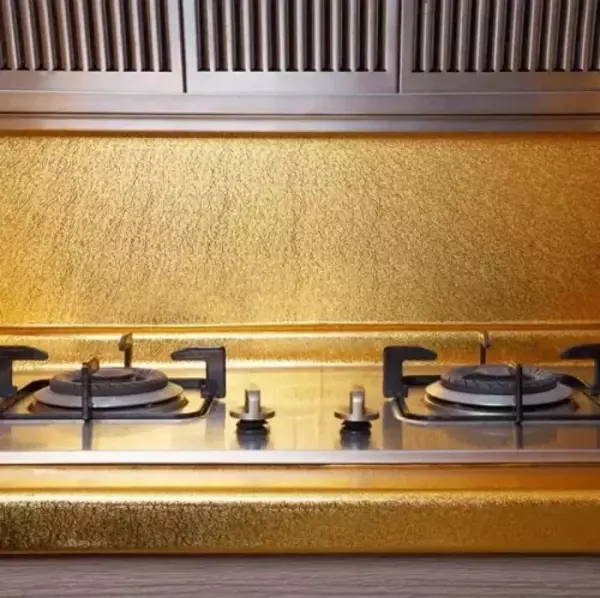 Yapışkanlı Gold Mutfak Tezgah Folyosu - Image 1