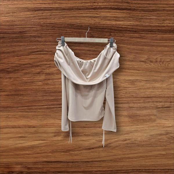 24K23271 Düşük Omuz Detaylı Bluz - Image 1