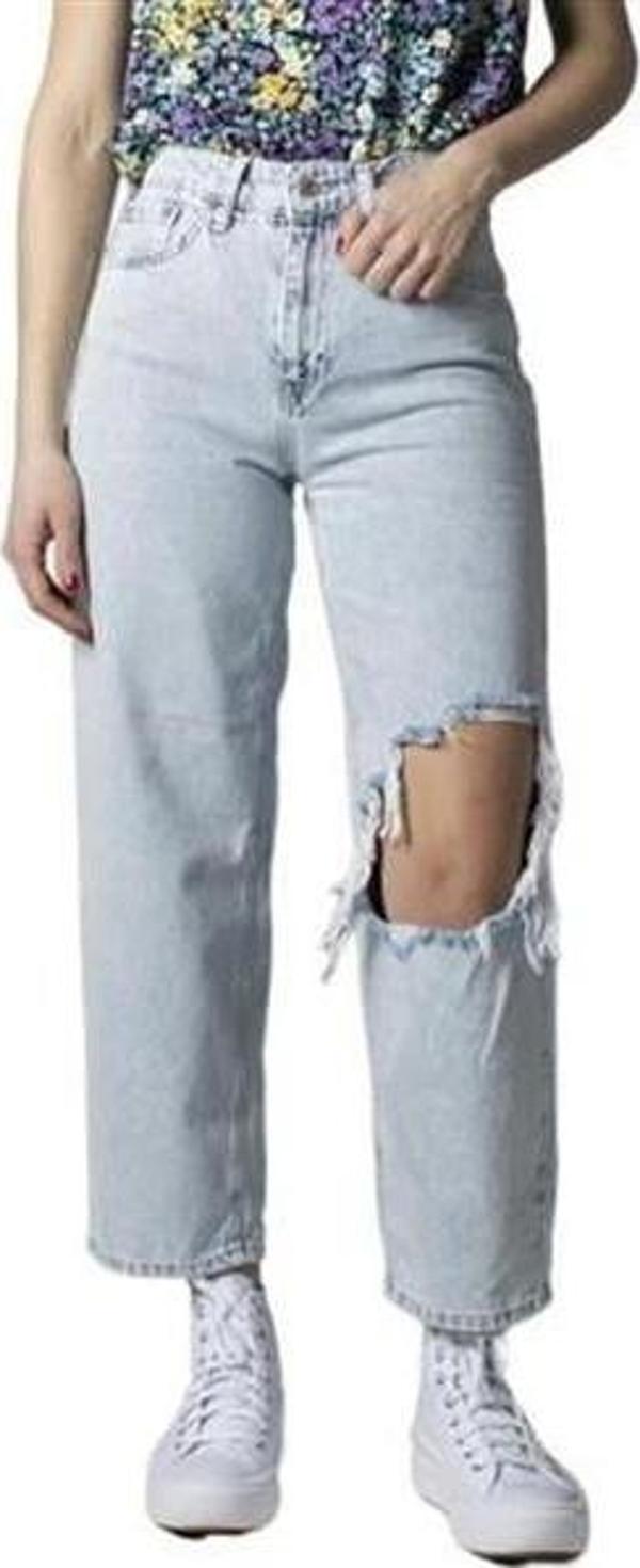 Banana Fit Extra Comfort Jean - Image 1