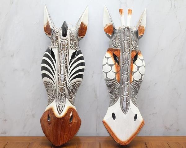 Ahşap Duvara Asmalı Maske Zebra - Image 1