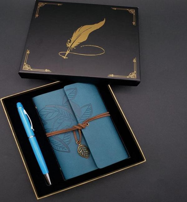 Siyah Kutulu Yaprak Desenli Mavi Deri Defter Ve Kalem Seti - Image 1