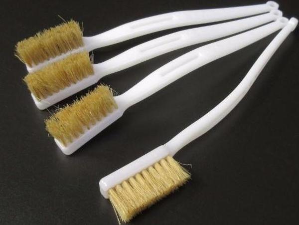 Çok Amaçlı Detay Temizlik Fırçası Beyaz Saplı - Image 1