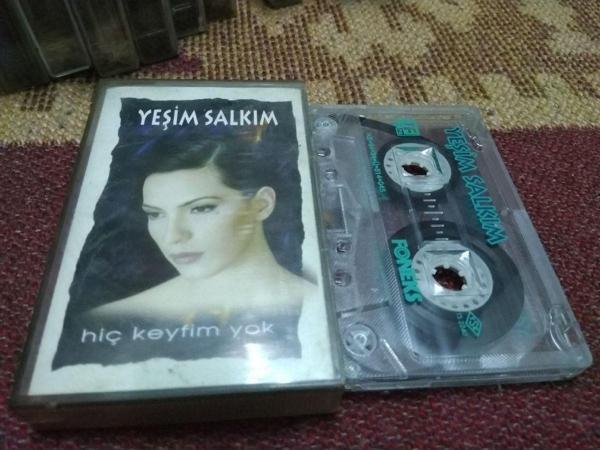 Boz Müzik Yeşim Salkım Hiç Keyfim Yok Cam Baskı - Image 1
