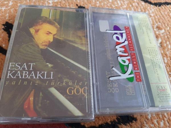 Esat Kabaklı-  Yalnız Türküler Göç Jelatinli Cam Baskı Kaset - Image 1