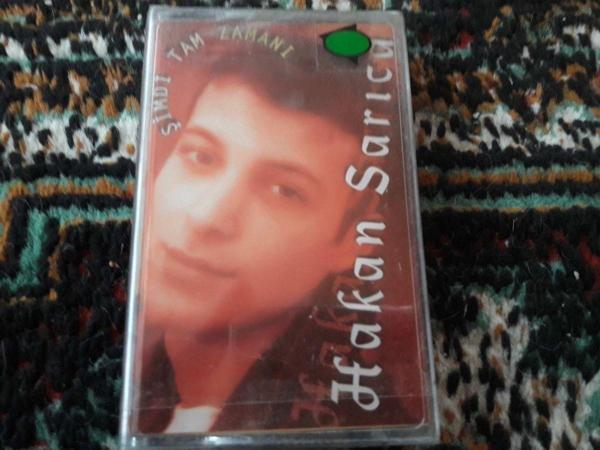 Hakan Sarıca-  Şimdi Tam Zamanı Cam Baskı Jelatinli Kaset - Image 1