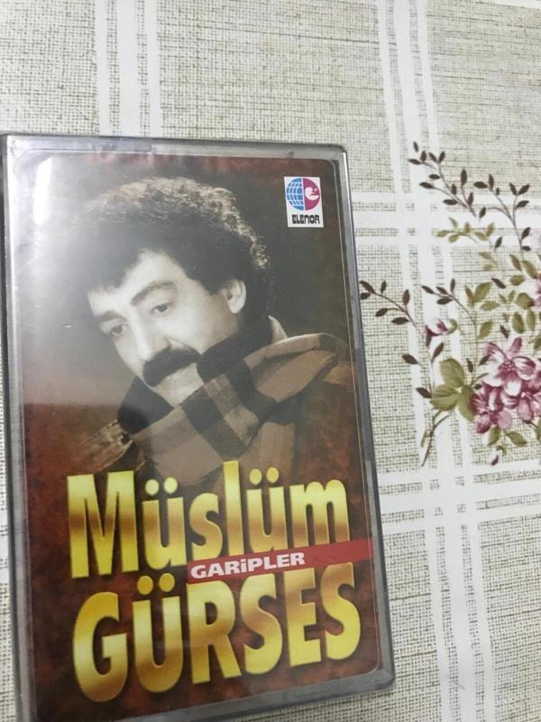  Müslüm Gürses-  Garipler Sıfır Kaset - Image 1