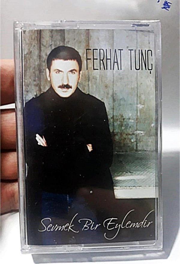  Ferhat Tunç-  Sevmek Bir Eylemdir Albümü Orjinal Kaset - Image 1