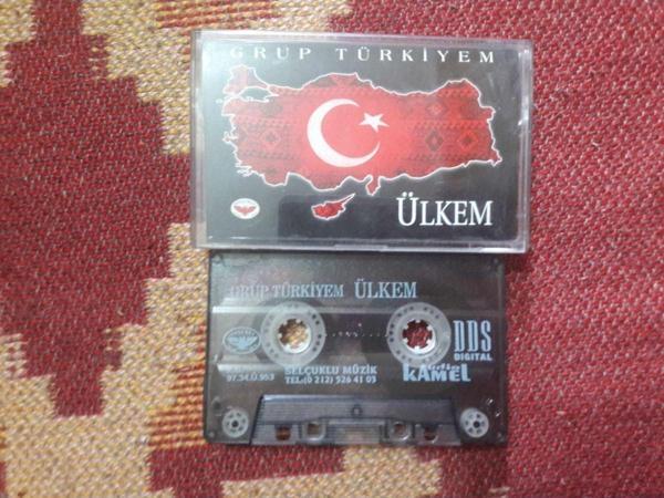  Grup Türkiyem- Ülkem Cam Baskı Ambalajında Kaset - Image 1