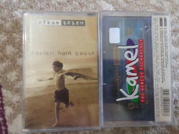  Efkan Şeşen -Gözleri Hala Çocuk Jelatinli Cam Baskı Kaset - Image 1
