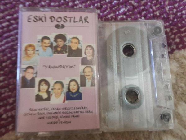  Eski Dostlar Cam Baskı Kaset - Image 1