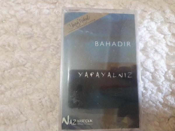 Boz Müzik Bahadır Yapayalnız Cam Baskı Jelatinli - Image 1