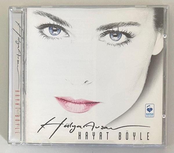  Hülya Avşar -Hayat Böyle Cd - Image 1