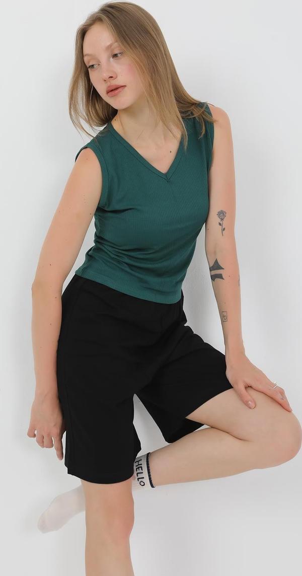 Akbeniz Kadın Kalın Askılı Pamuk Penye Şortlu Takım Yeşil 3636 - Image 1