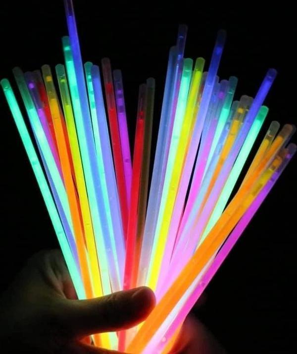 Karanlıkta Parlayan Glow Stick Bileklik 50 Adet Fosforlu Çubuk - Image 1