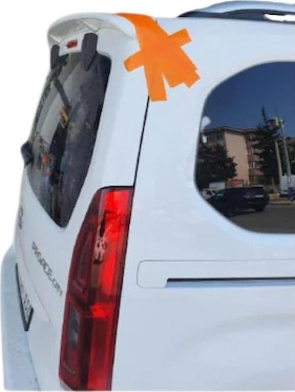 Toyota Proace city 2021-2024 Tek Kapı Sport Style Spoiler (Plastik) (Boyasız) - Image 1