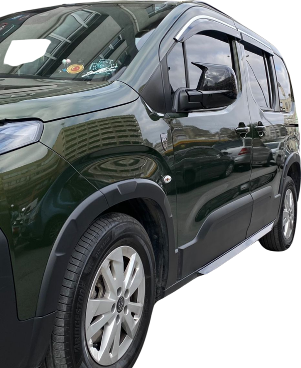 2023-2024 Peugeot Rifter Uyumlu Marşpiyel (Plastik) (Boyasız) - Image 1