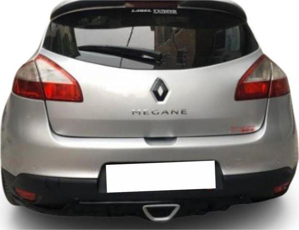 Renault Megane 3 Coupe RS Egzoz Görünümlü Difüzör (Plastik)(Boyasız) - Image 1