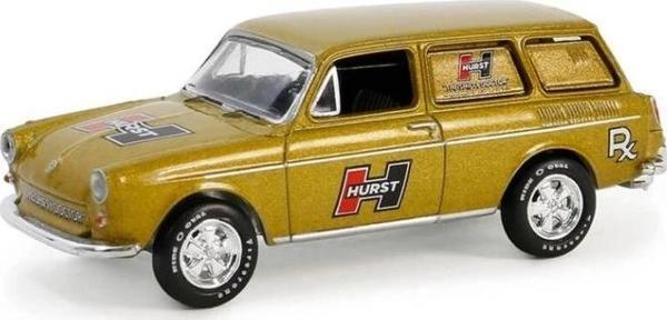 Eğitici Oyuncak Greenlight 1/64 Club Vee-Dub Series 19- 1969 Volkswagen Type 3 Squareback Panel - Image 1