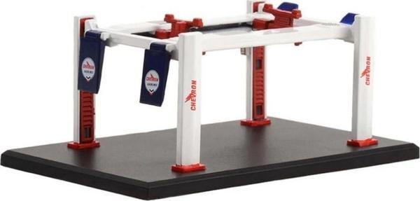 Nessiworld Greenlight 1/64 Chevron Gasolines Lift - Image 1