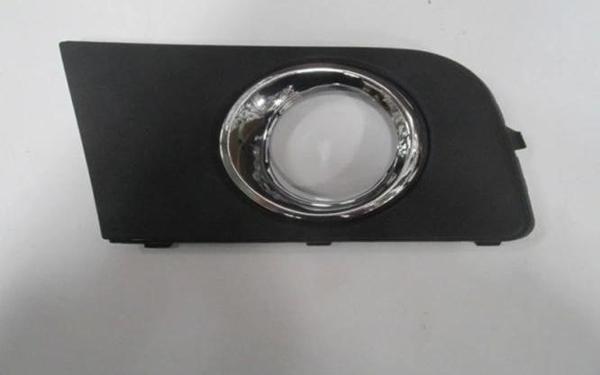 2011-2016 Volkswagen Amarok Sis Lamba Kapağı Sol Sis Delikli Siyah-Çerçevesi Nikelajlı (Adet) (Oem N - Image 1