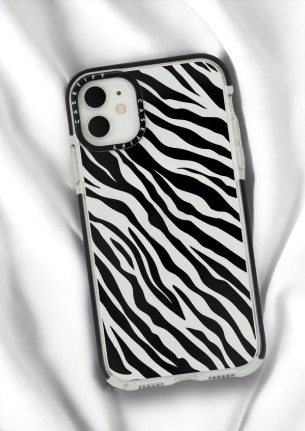Mooodcase İphone 12 Casetify Zebra Pattern Anti Shock Premium Silikonlu Siyah Kenar Detaylı Telefon Kılıfı - Image 1