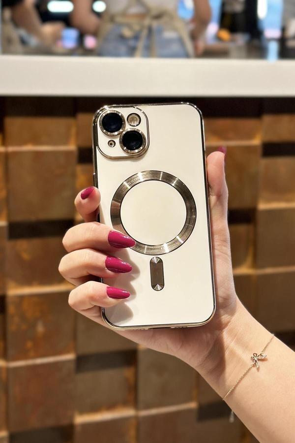 Mooodcase İphone 11 Uyumlu Luxury Magsafe Destekli Gold Detaylı Beyaz Silikonlu Telefon Kılıfı Mchzr - Image 1