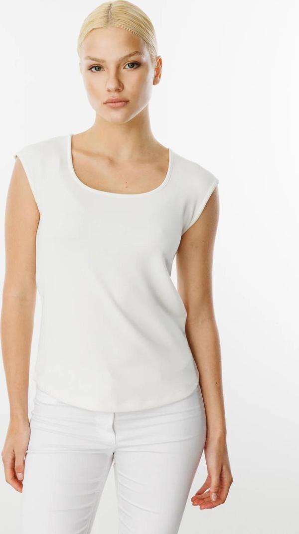 On Fashion U Yaka Kısa Kol Kadın T-shirt 25Y.ON.BLZ.51342.01 - Image 1