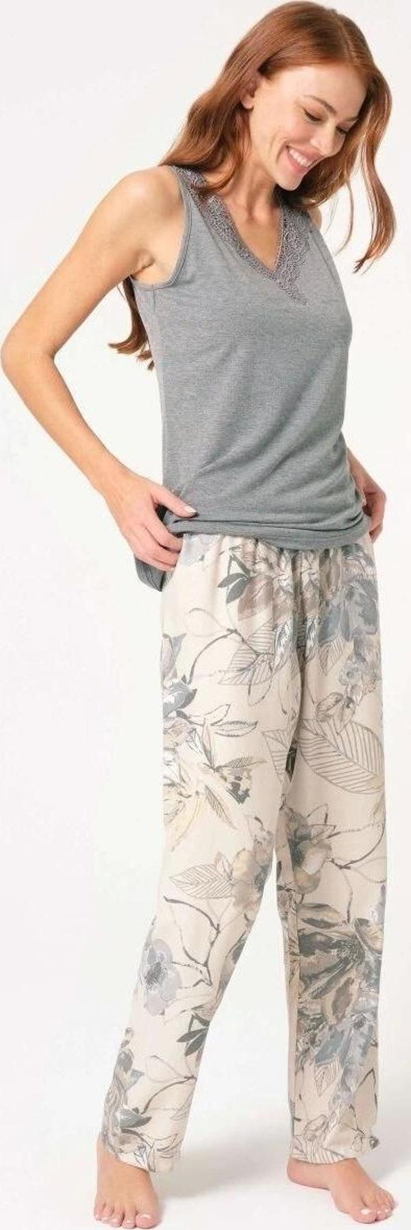 Viskon Çiçek Desenli Nakış Detaylı Sabahlıklı Pijama Takımı - Image 1
