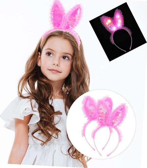Kenarları Dantelli Fuşya Pullu Payetli Led Işıklı Tavşan Kulak Taç 23x19 cm - Image 1