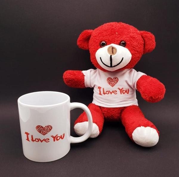 I Love You Baskılı Kupa ve Kırmızı Ayıcık Seti - Image 1