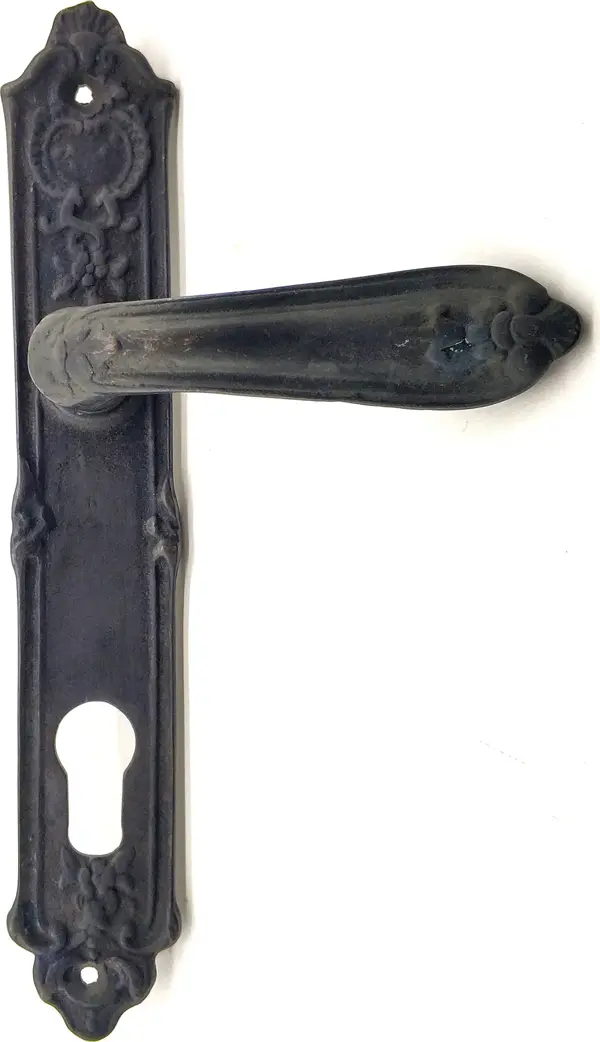 Antika Tarz Dekoratif Pirinç Çiçekli Oda Kapı Kolu - 240x40 mm, Oksit - Image 1