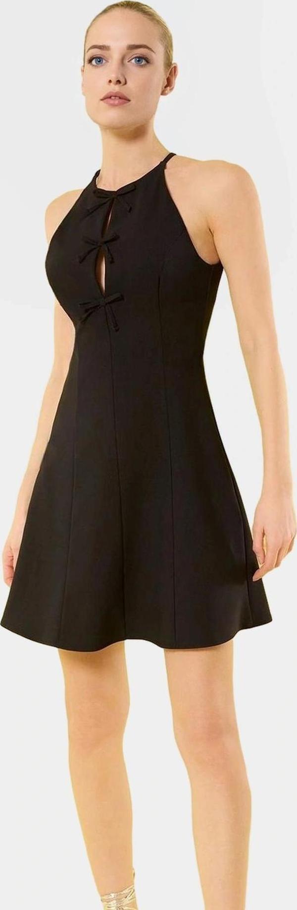 Halter Yaka Mini Elbise Yazın Şıklığı İçin İdeal Seçim Trend Tasarım Zarifane - Image 1