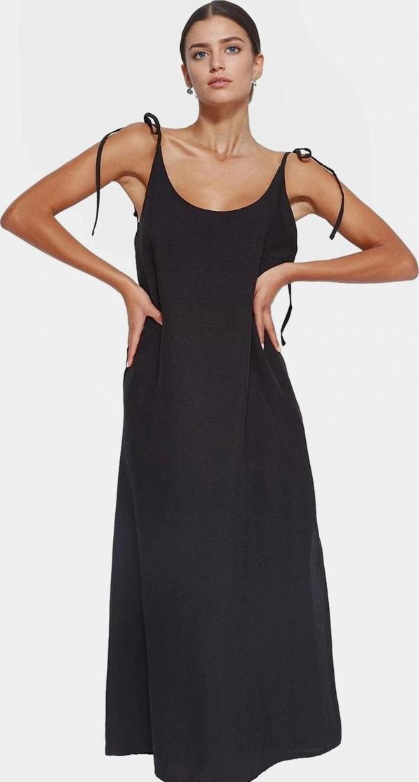 Midi Boy Kolsuz Elbise Yumuşak Dokuma Polyester Şık Shift Kalıp Trend Tasarım Uzun Ömürlü - Image 1