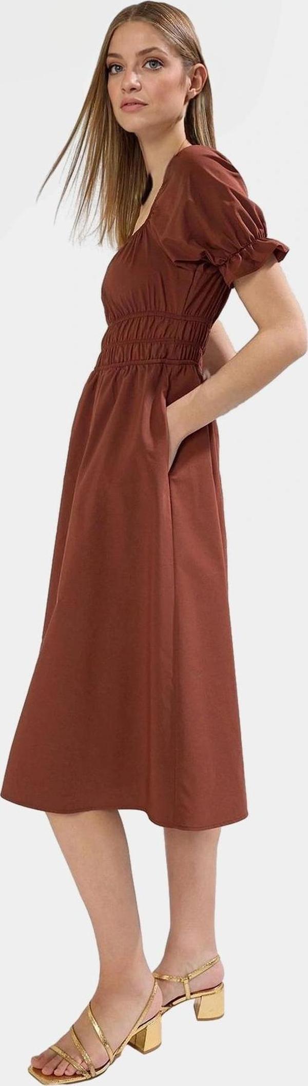 Rahat ve Şık Pamuk Karışımlı Kadın Skater Elbise Belden Açılan Etek Kare Yaka Günlük Kullanım İçin - Image 1