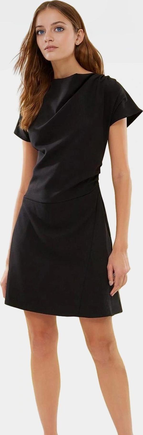 Yazlık Mini Elbise A Kesim Degaje Yaka Dokuma Kumas 89cm Boy Günlük Kullanım İçin Özenle Seçilmiş - Image 1