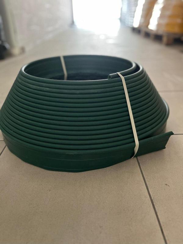 Geosu Teknik Üreticiden Yeşil Çim Ayırıcı-Peyzaj Sınırlayıcı-Toprak Taş Ayıracı 25 Metre 40 Adet Sabitleme Kazığı - Image 1