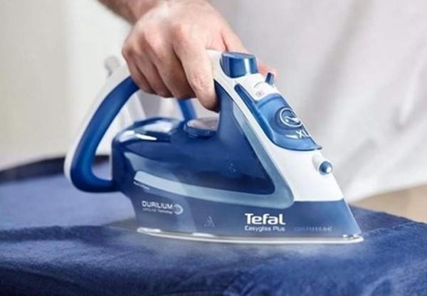 Tefal EasyGliss Plus FV5770 2700 W Buharlı Ütü - Image 1