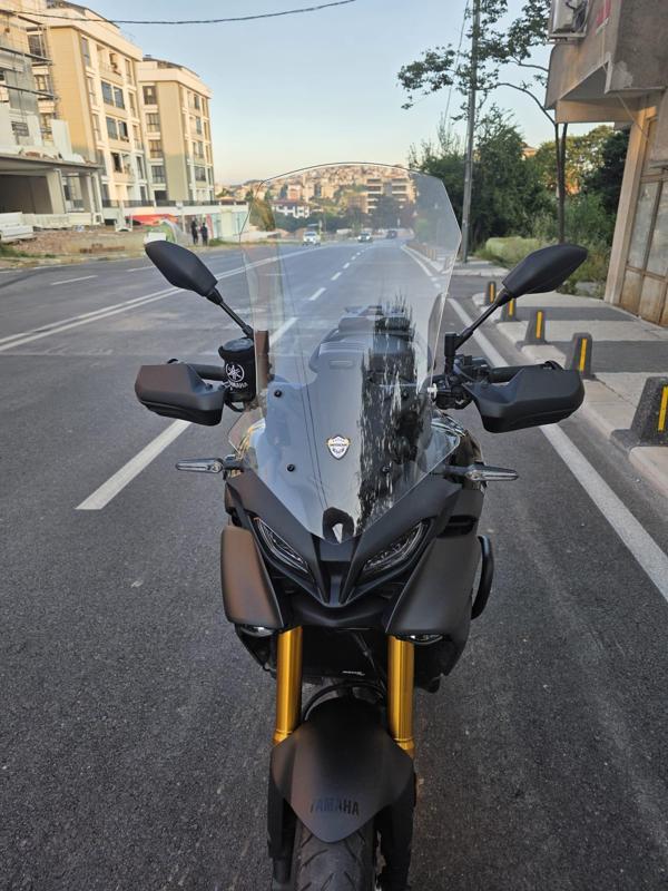 MOTOCAM Yamaha Tracer 900 Siperlik Ön Cam 2023-2025 Model 61cm Şeffaf Renkli 4mm Uzun - Image 1