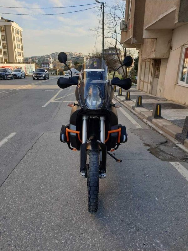 MOTOCAM KTM 990 Adventure Siperlik Ön Cam 2015-2018 Model 52cm Şeffaf Renkli 4mm - Image 1