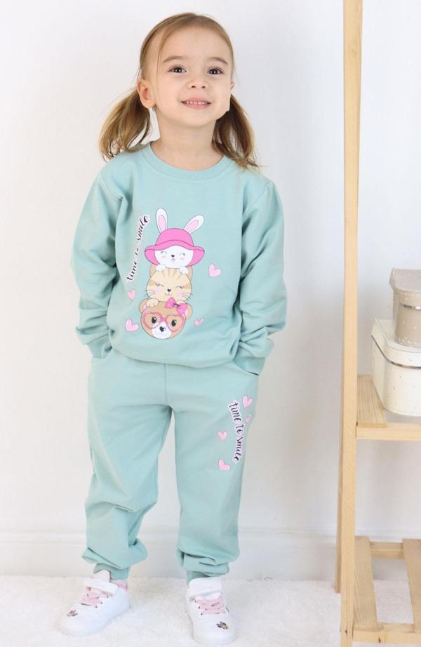 Breeze Kız Çocuk Eşofman Takım Mutlu Arkadaşlar Baskılı Kalpli 1.5-5 Yaş, Su Yeşili - Image 1