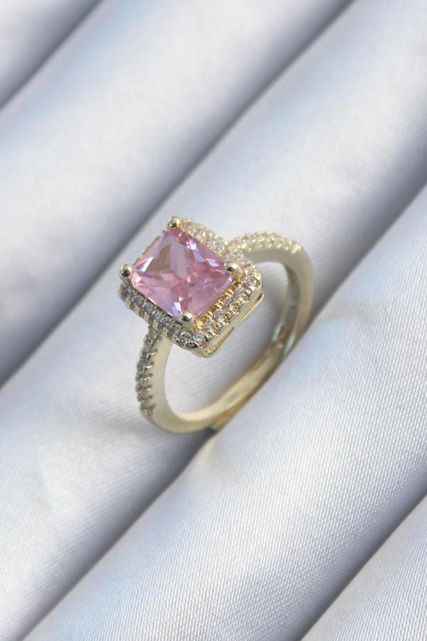 Pirinç Gold Renk Pembe Zirkon Taşlı Kadın Yüzük - Image 1