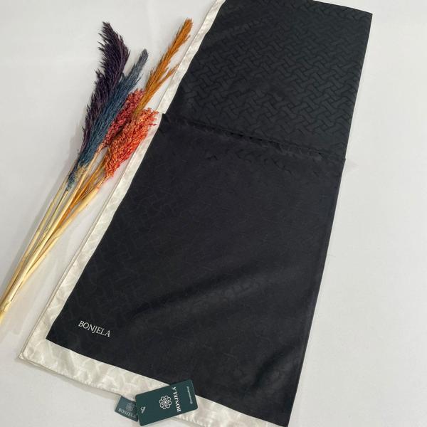 Bonjela Monogram Şal Siyah-Beyaz JZ0301 - Image 1